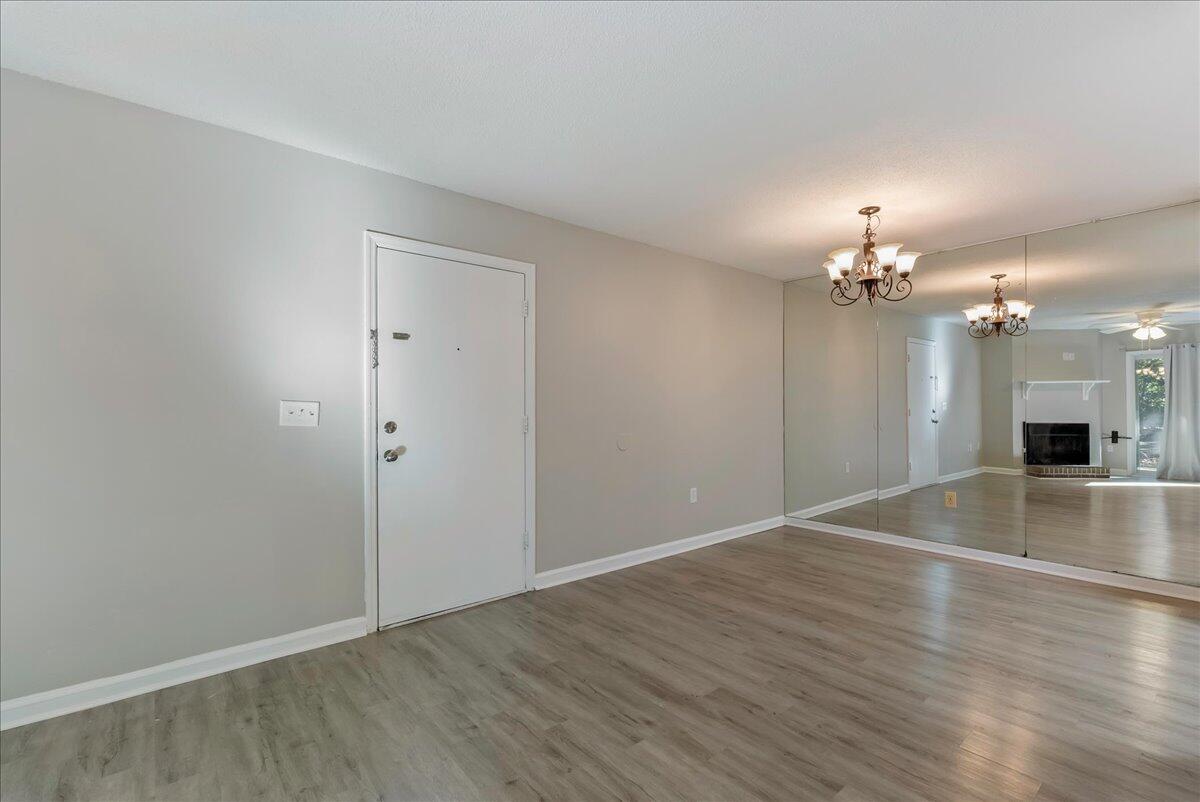 1402 Camp Road, Unit 3A Charleston, SC 29412 - Photo 5 of 28 Family Room