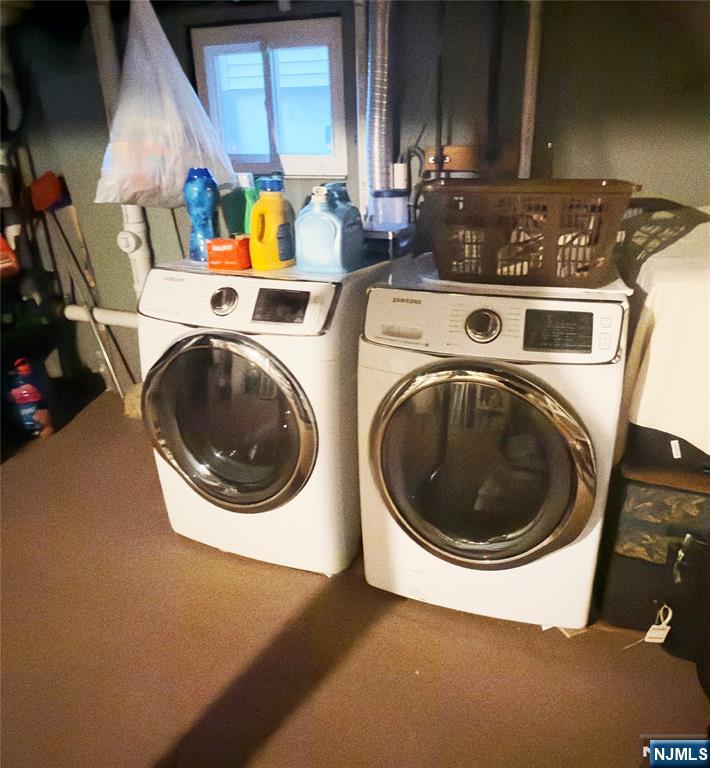 246 Harding Avenue Clifton, NJ 07011 - Photo 20 of 28 a utility room with dryer and washer