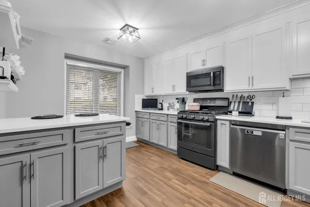 $575,000 | 296 Plum Drive, Marlboro, NJ 07746