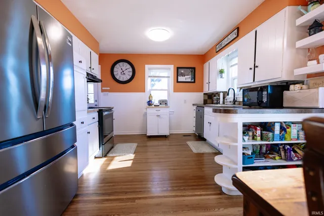 $229,900 | 1015 North Alvord Boulevard, Evansville, IN 47711