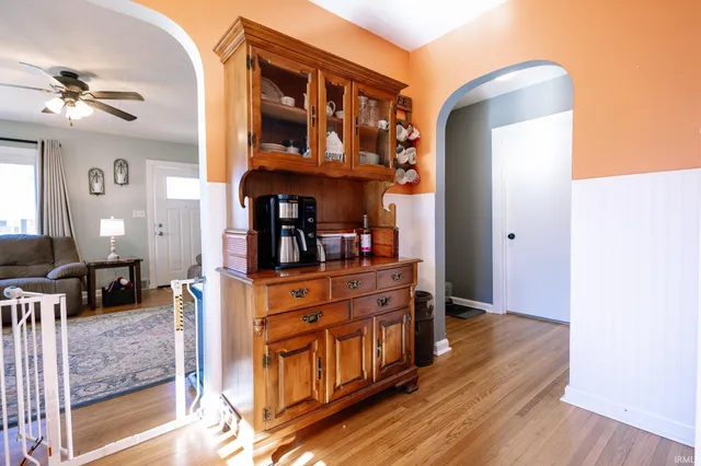 $229,900 | 1015 North Alvord Boulevard, Evansville, IN 47711