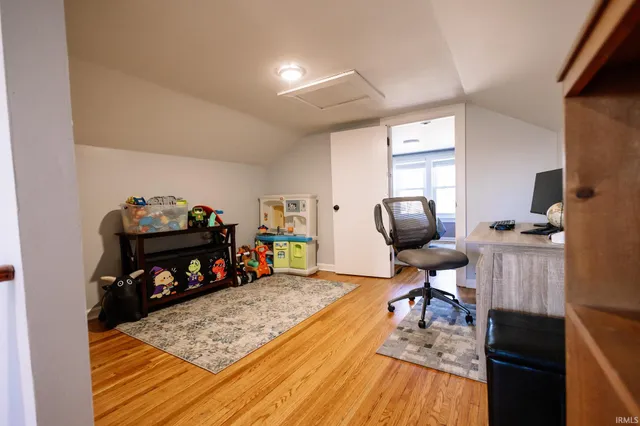 $229,900 | 1015 North Alvord Boulevard, Evansville, IN 47711