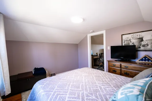 $229,900 | 1015 North Alvord Boulevard, Evansville, IN 47711