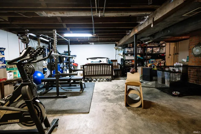 $229,900 | 1015 North Alvord Boulevard, Evansville, IN 47711