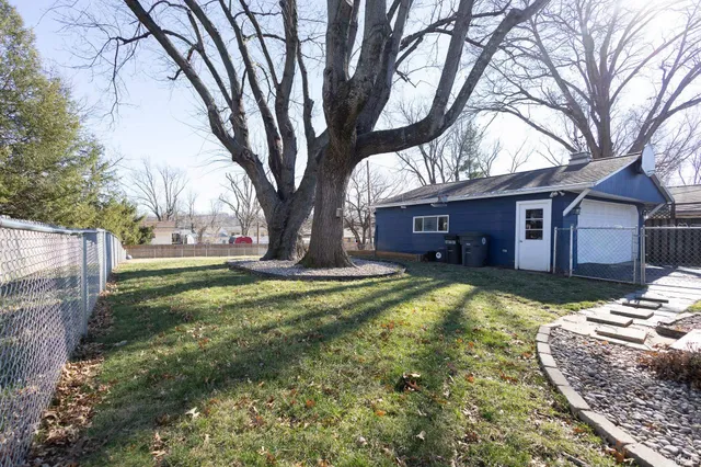 $229,900 | 1015 North Alvord Boulevard, Evansville, IN 47711