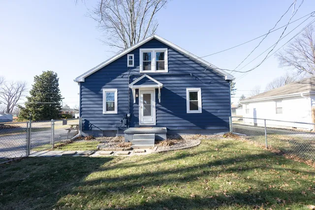 $229,900 | 1015 North Alvord Boulevard, Evansville, IN 47711