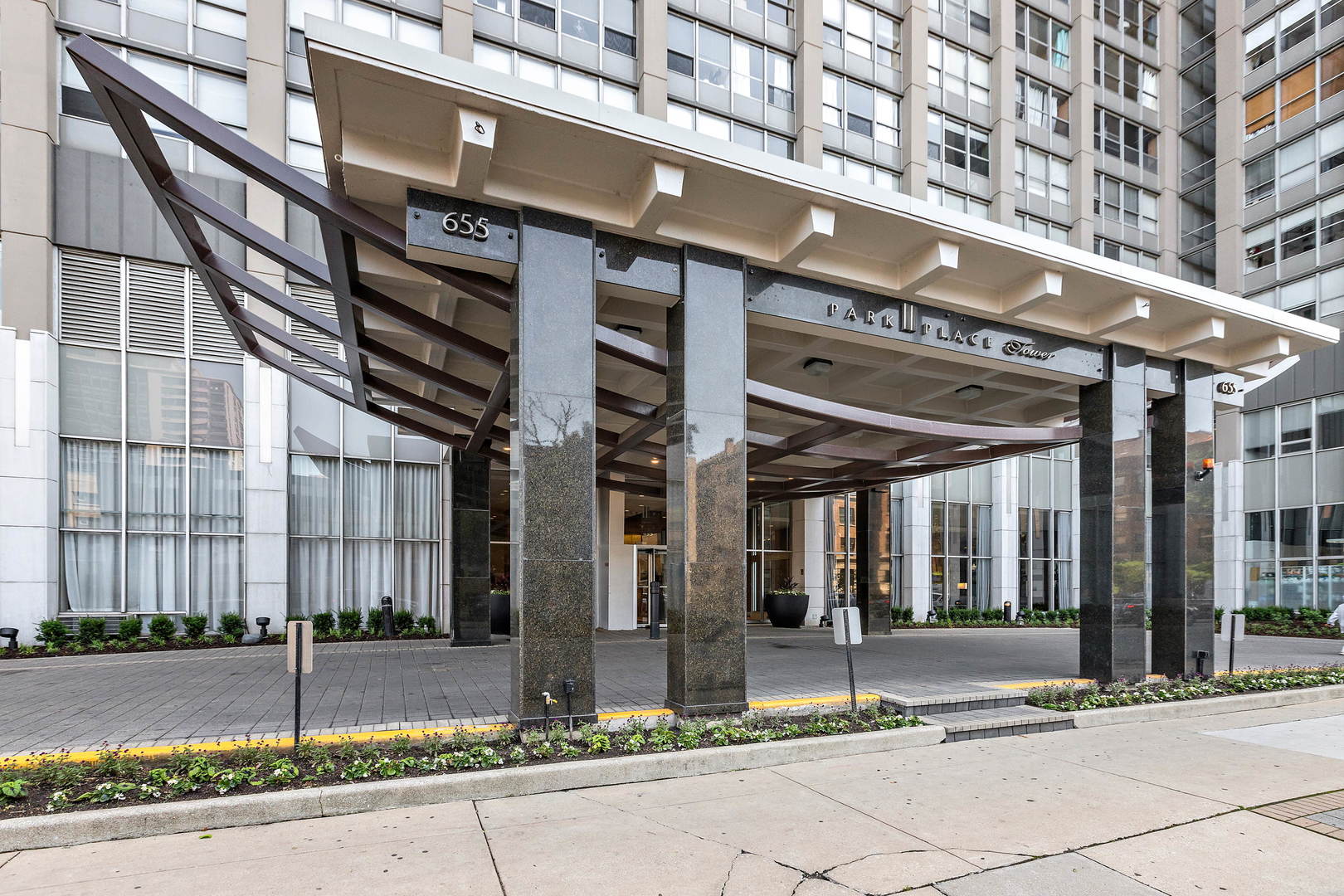 655 West Irving Park Road, Unit 4509 Chicago, IL 60613 - Photo 14 of 22 a view of a building