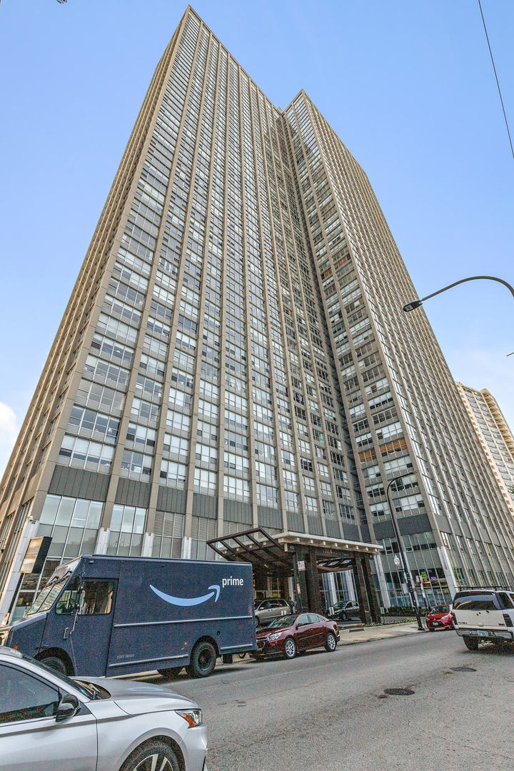655 West Irving Park Road, Unit 4509 Chicago, IL 60613 - Photo 22 of 22