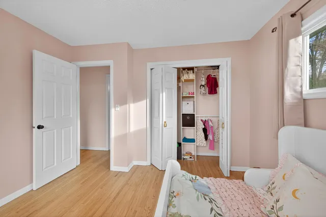 $390,000 | 11300 Friar Lane, Minnetonka, MN 55305