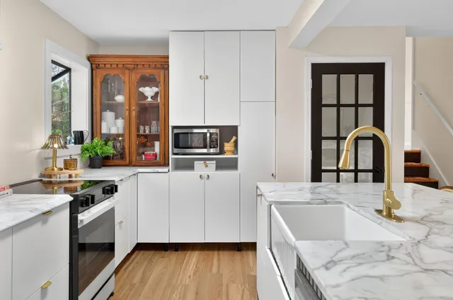 $390,000 | 11300 Friar Lane, Minnetonka, MN 55305