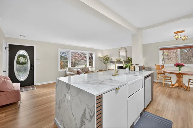 $390,000 | 11300 Friar Lane, Minnetonka, MN 55305