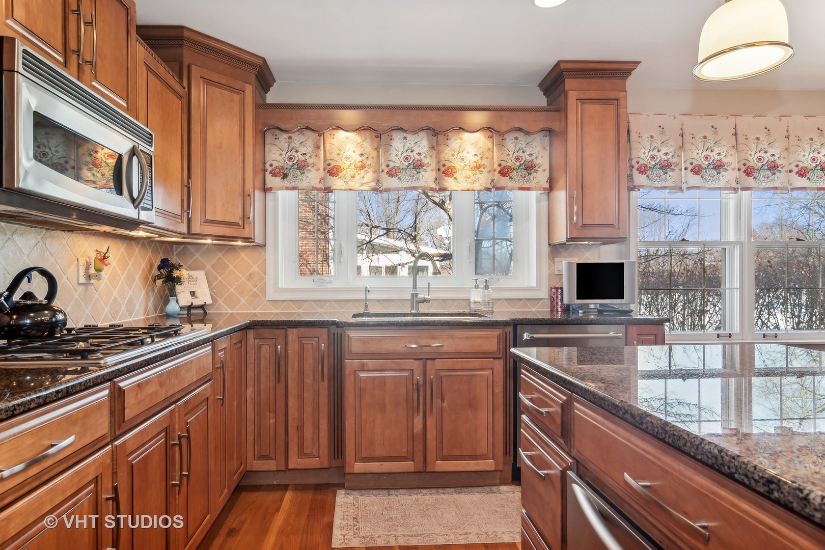 245 Cold Spring Road Barrington, IL 60010 - Photo 9 of 50