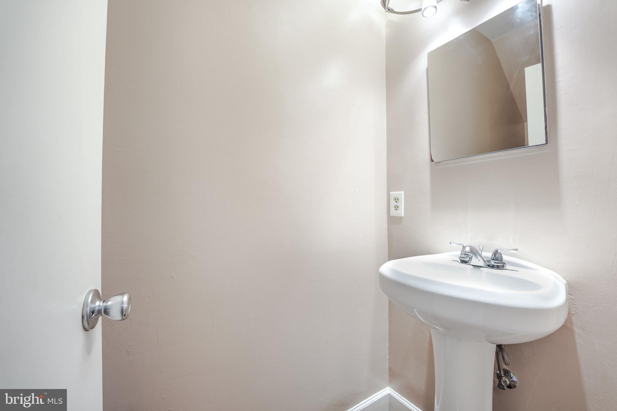 1300 Northgate Square Reston, VA 20190 - Photo 9 of 46 Gallery Image 9
