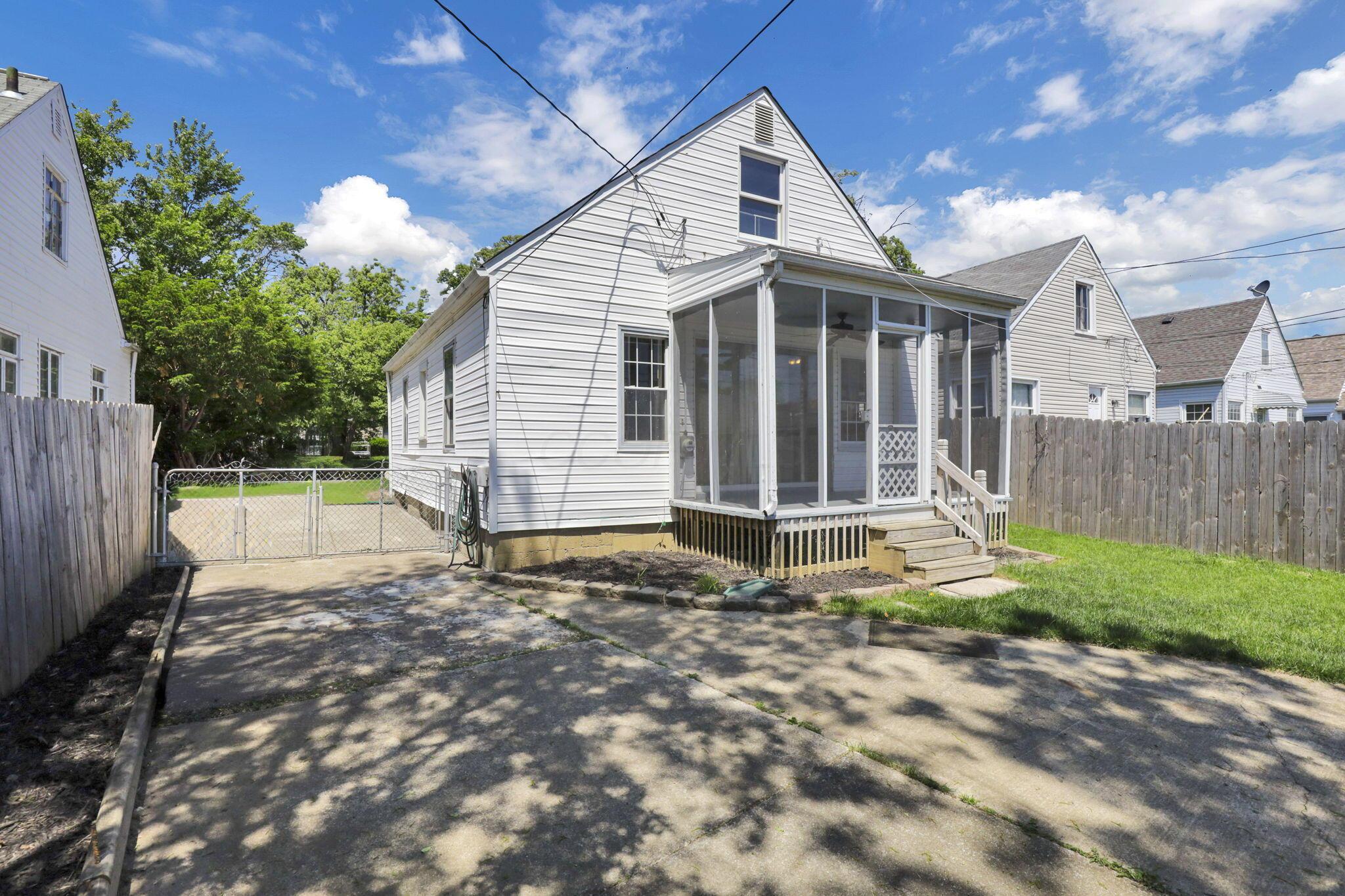 910 Wiltshire Road Columbus, OH 43204 - Photo 64 of 68 68-web-or-mls-IMG_6717