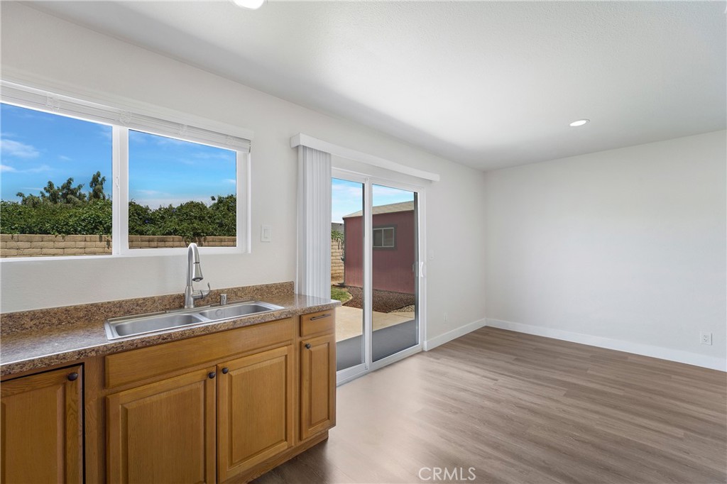 9595 Altadena Drive Riverside, CA 92503 - Photo 13 of 32