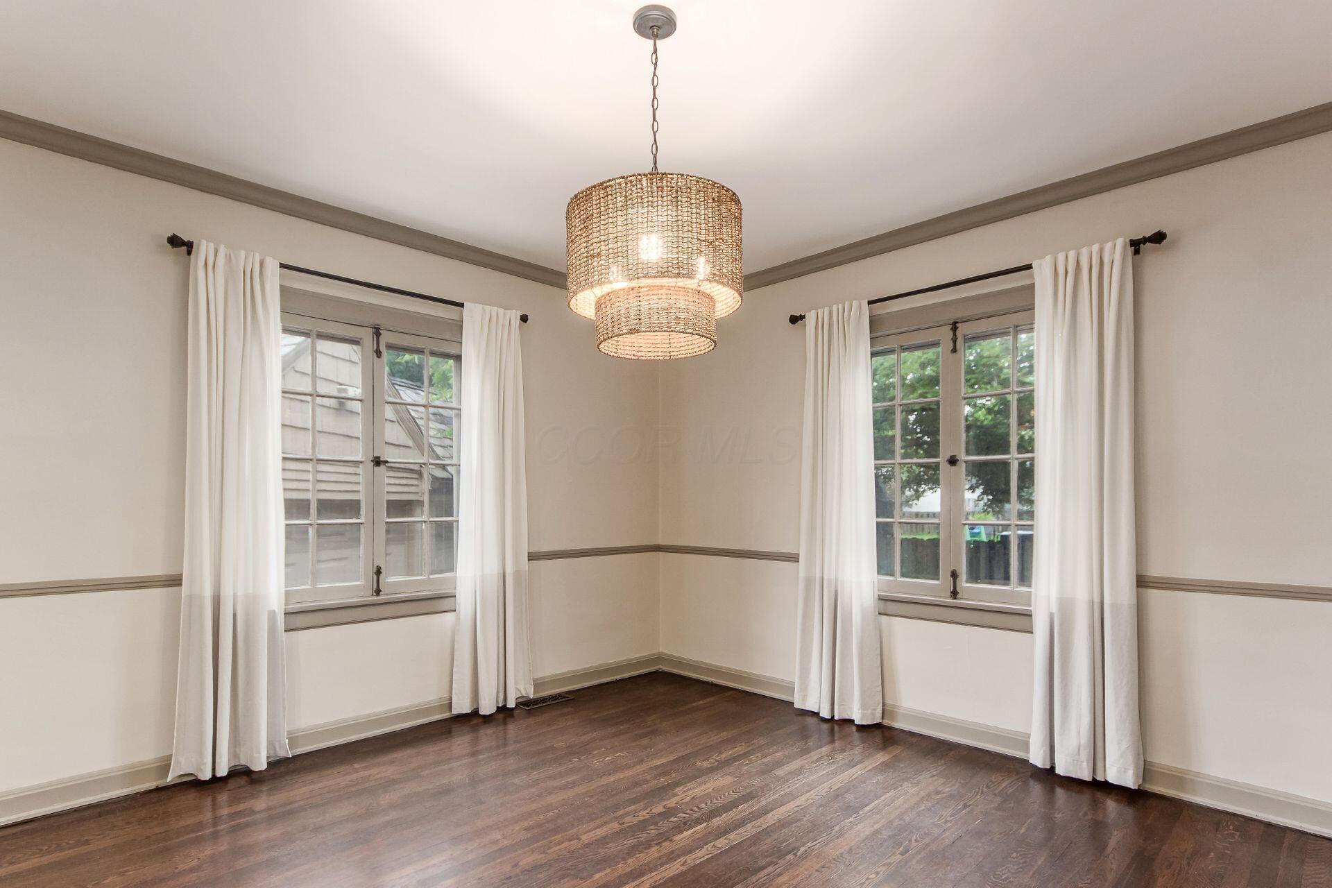 1896 Guilford Road Columbus, OH 43221 - Photo 9 of 42 Dining Room