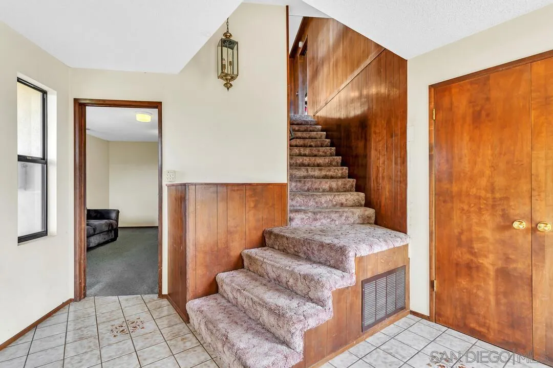 30311 Circle R Lane Valley Center, CA 92082 - Photo 7 of 43