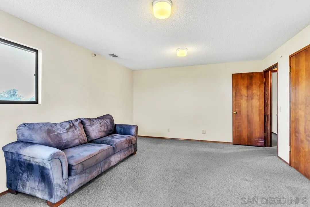 30311 Circle R Lane Valley Center, CA 92082 - Photo 8 of 43