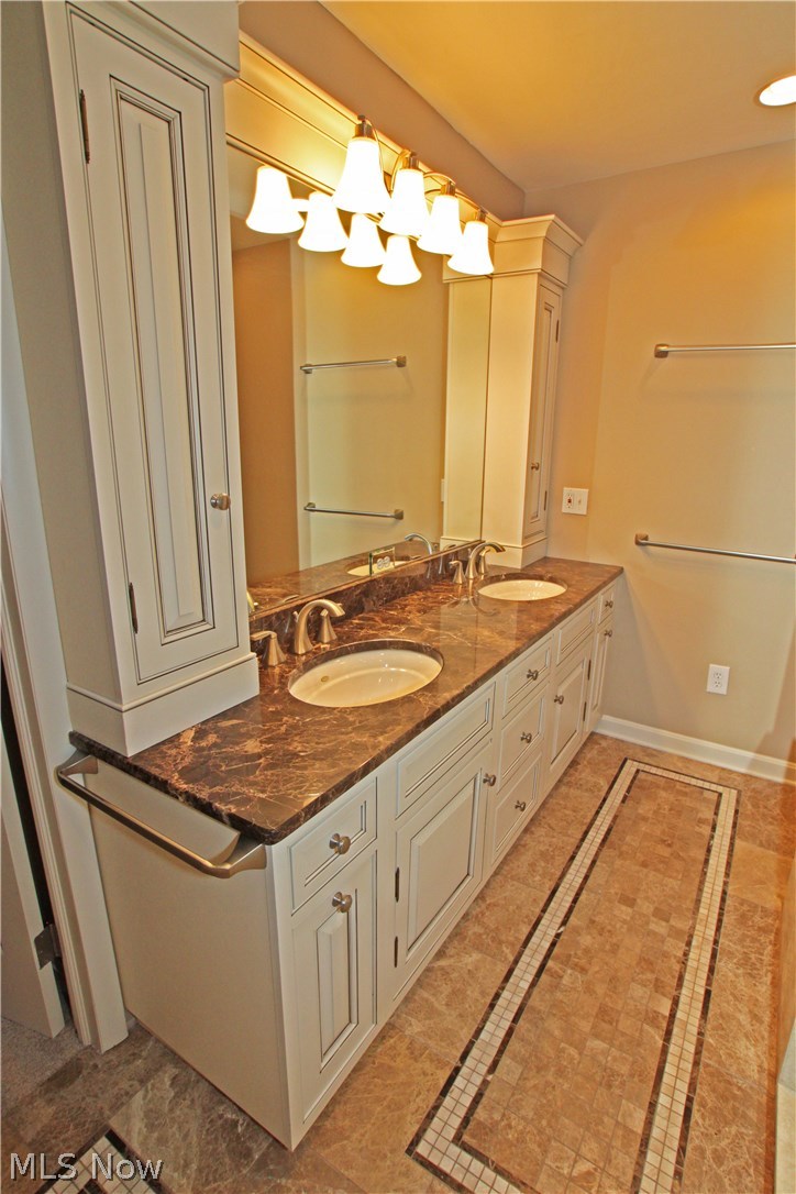 1076 Brainard Road Highland Heights, OH 44143 - Photo 16 of 35