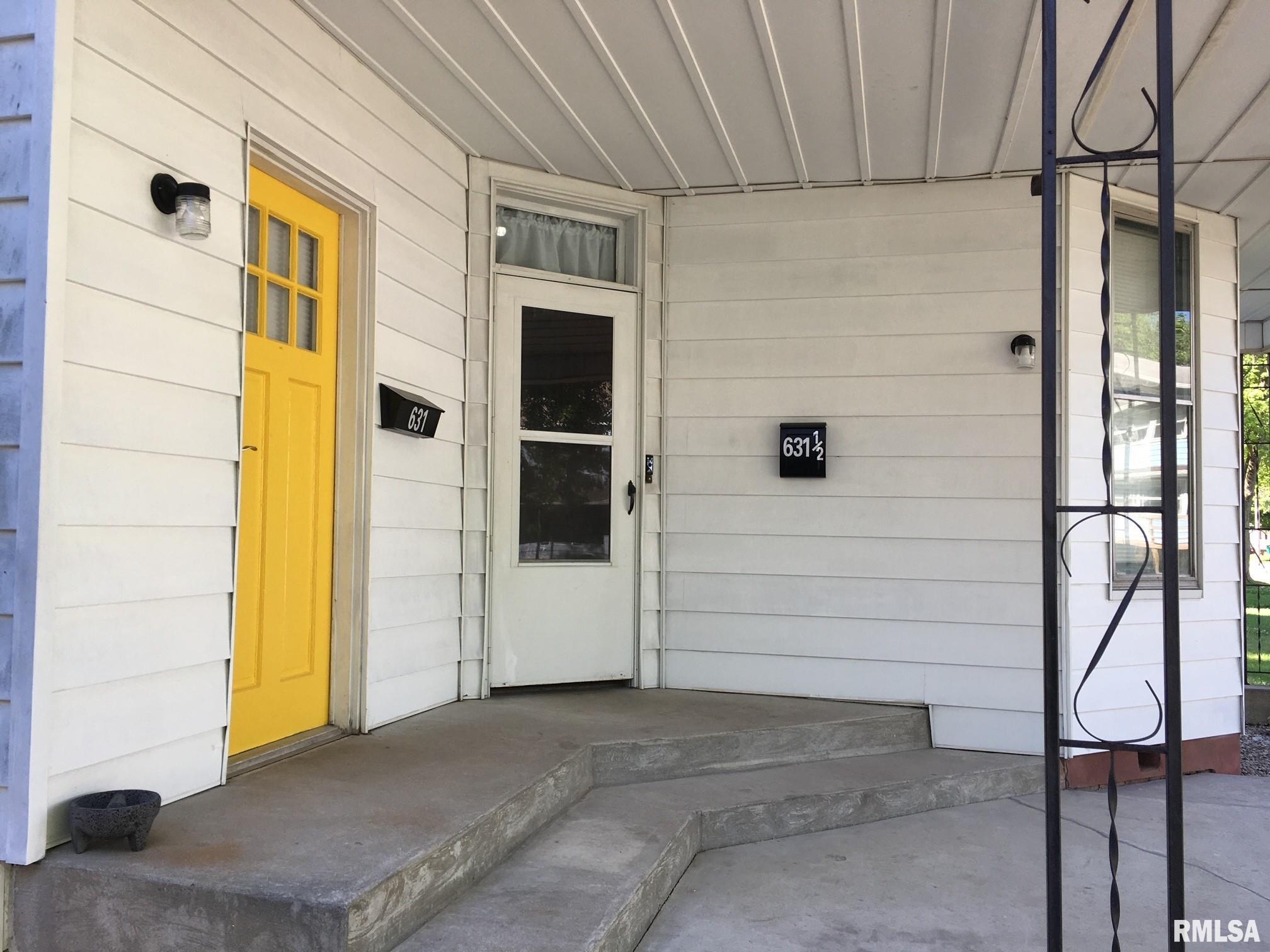 631 North Johnson Street Macomb, IL 61455 - Photo 2 of 27