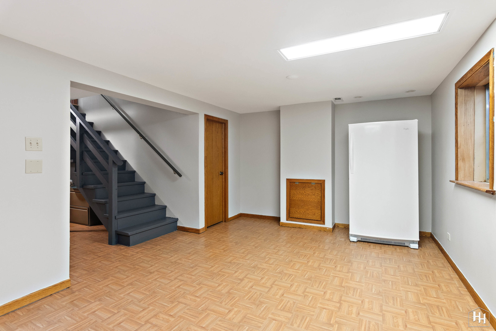 355 Hillhurst Drive Cary, IL 60013 - Photo 20 of 29 a view of an empty room with stairs