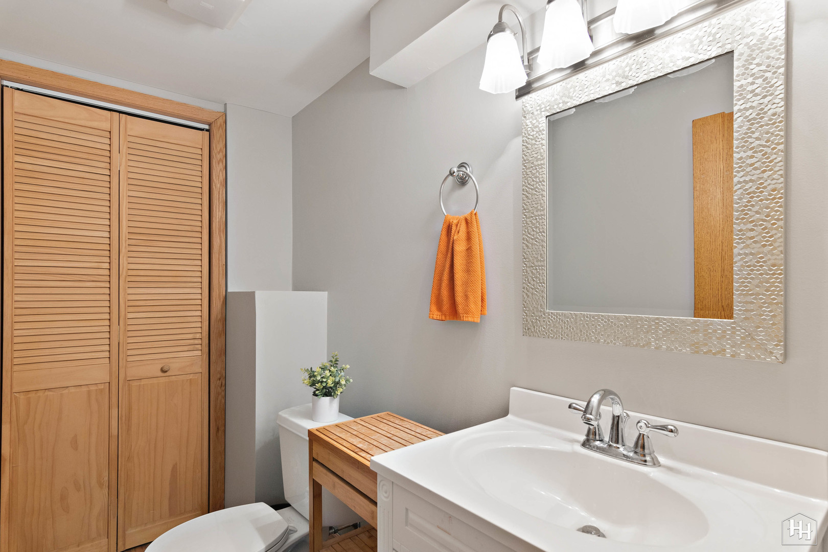 355 Hillhurst Drive Cary, IL 60013 - Photo 22 of 29 a bathroom with a sink a toilet and shower curtain