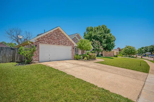 $398,500 | 2103 Nugent Drive, Mansfield, TX 76063