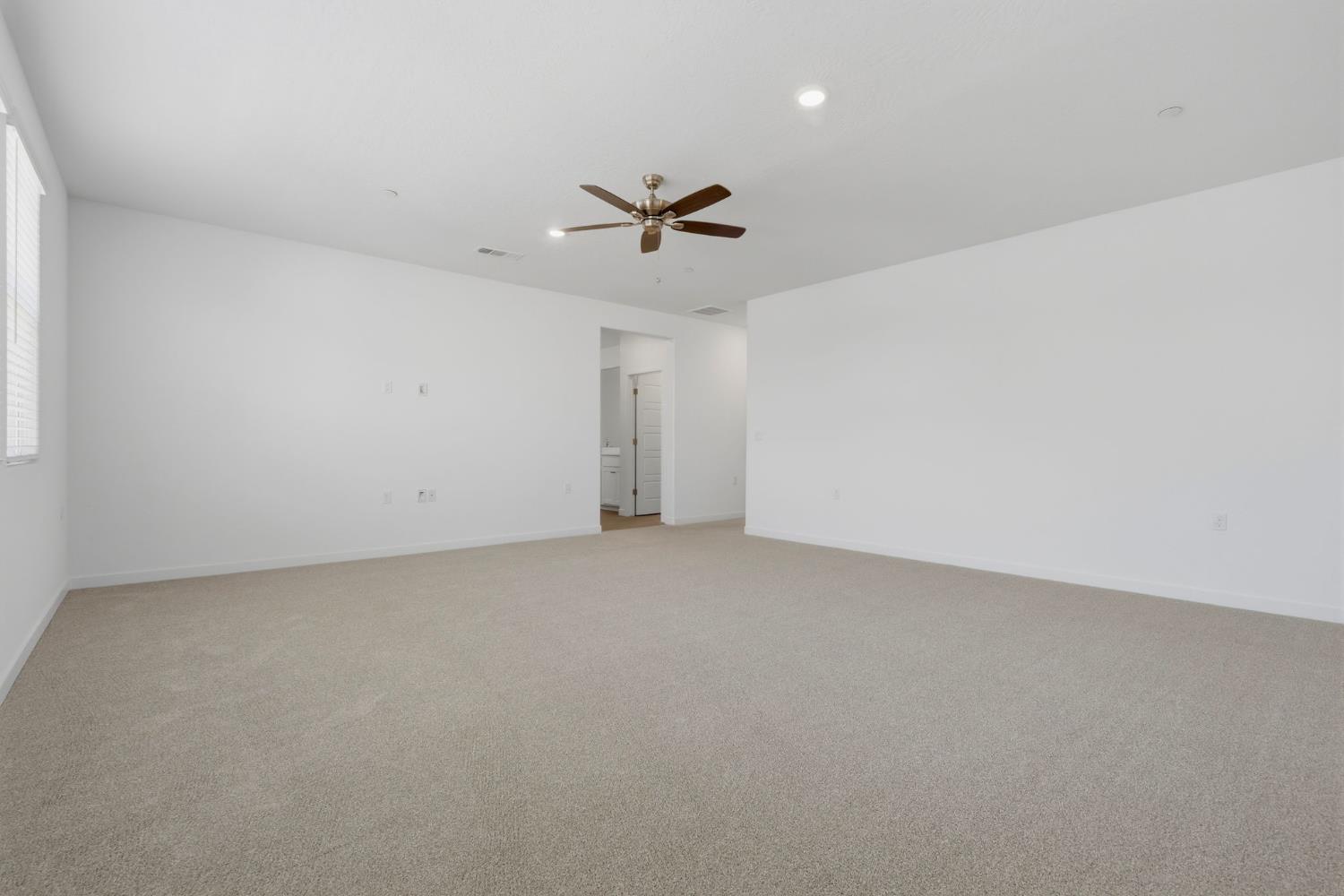 3937 Buttercup Road Madera, CA 93636 - Photo 45 of 74
