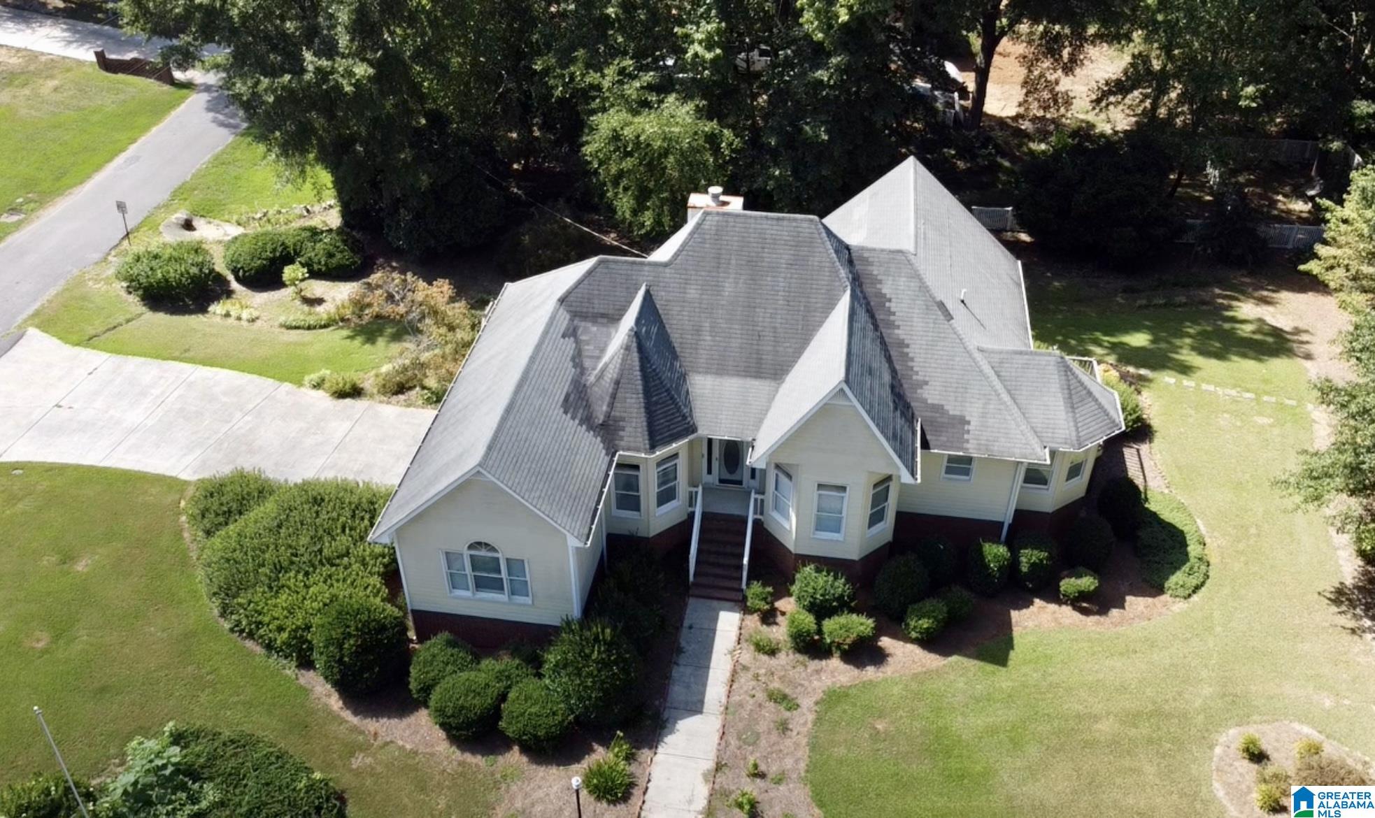 520 3rd Street Thorsby, AL 35171 - Photo 2 of 22