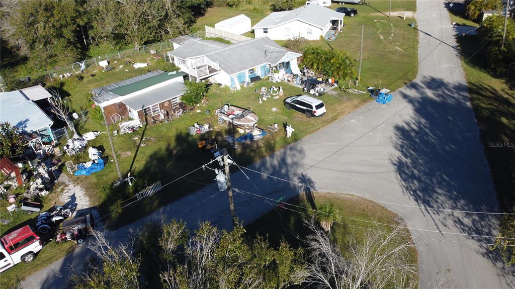 10162 Southwest Riverview Circle Arcadia, FL 34269 - Photo 7 of 21 a picture of flowers