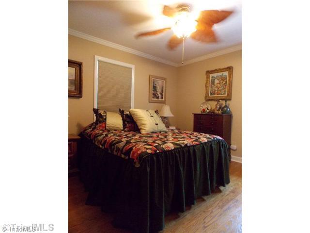 118 Barons Road Clemmons, NC 27012 - Photo 11 of 16 2nd Bedroom.