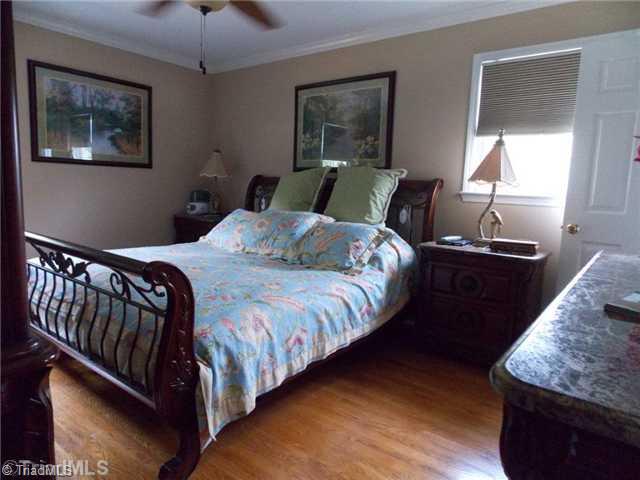 118 Barons Road Clemmons, NC 27012 - Photo 10 of 16 Master Bedroom.