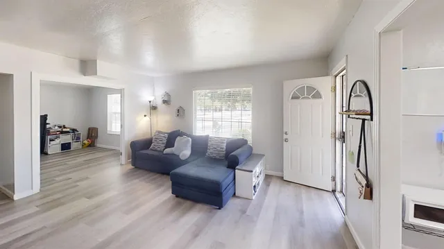 $299,000 | 491 West Fir Avenue, Pinedale, CA 93650