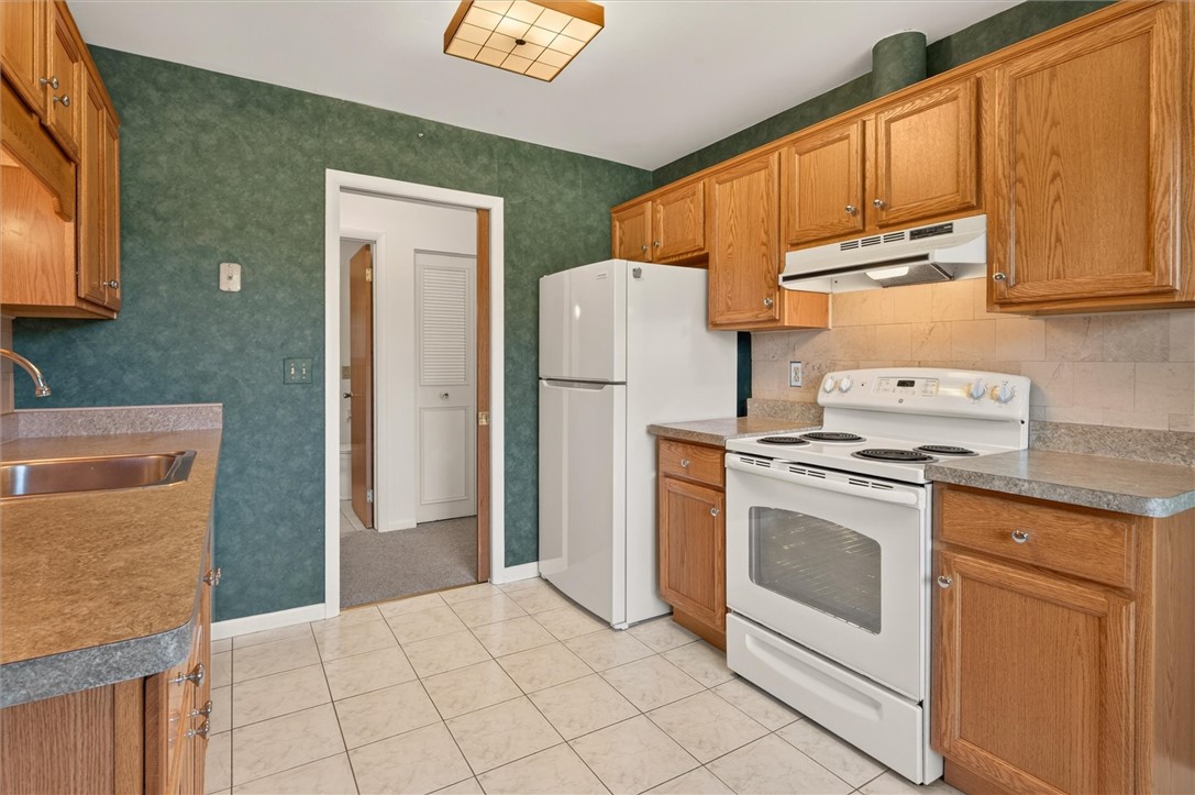 1018 B Greenleaf Road Greece, NY 14612 - Photo 25 of 50