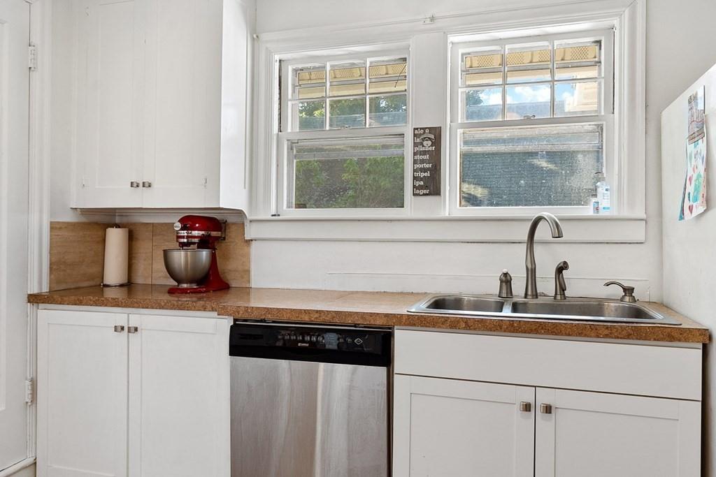 151 Barnard Road Worcester, MA 01605 - Photo 11 of 32 Gallery Image 11