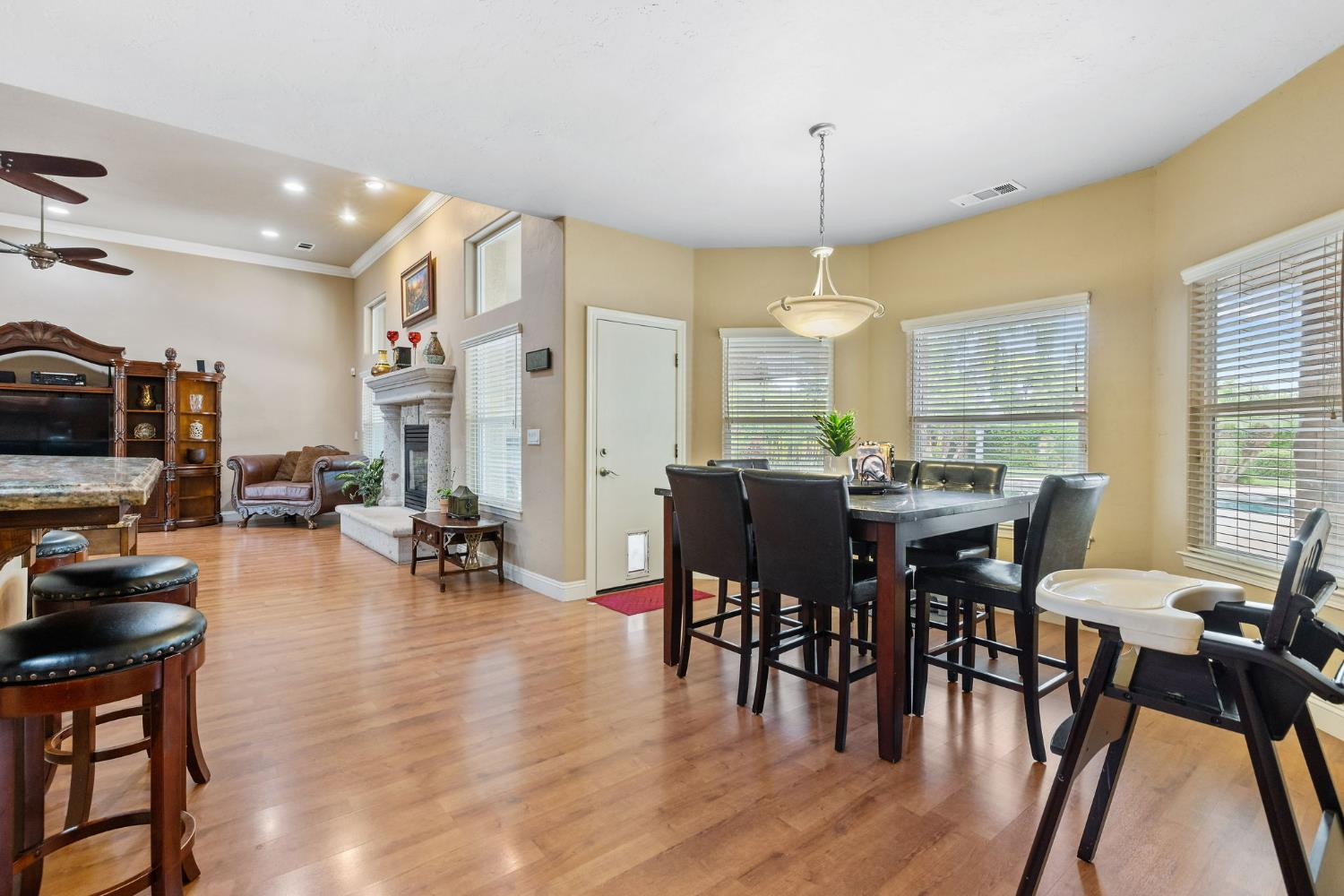 1928 South Shirk Road Visalia, CA 93277 - Photo 22 of 98 Gallery Image 22
