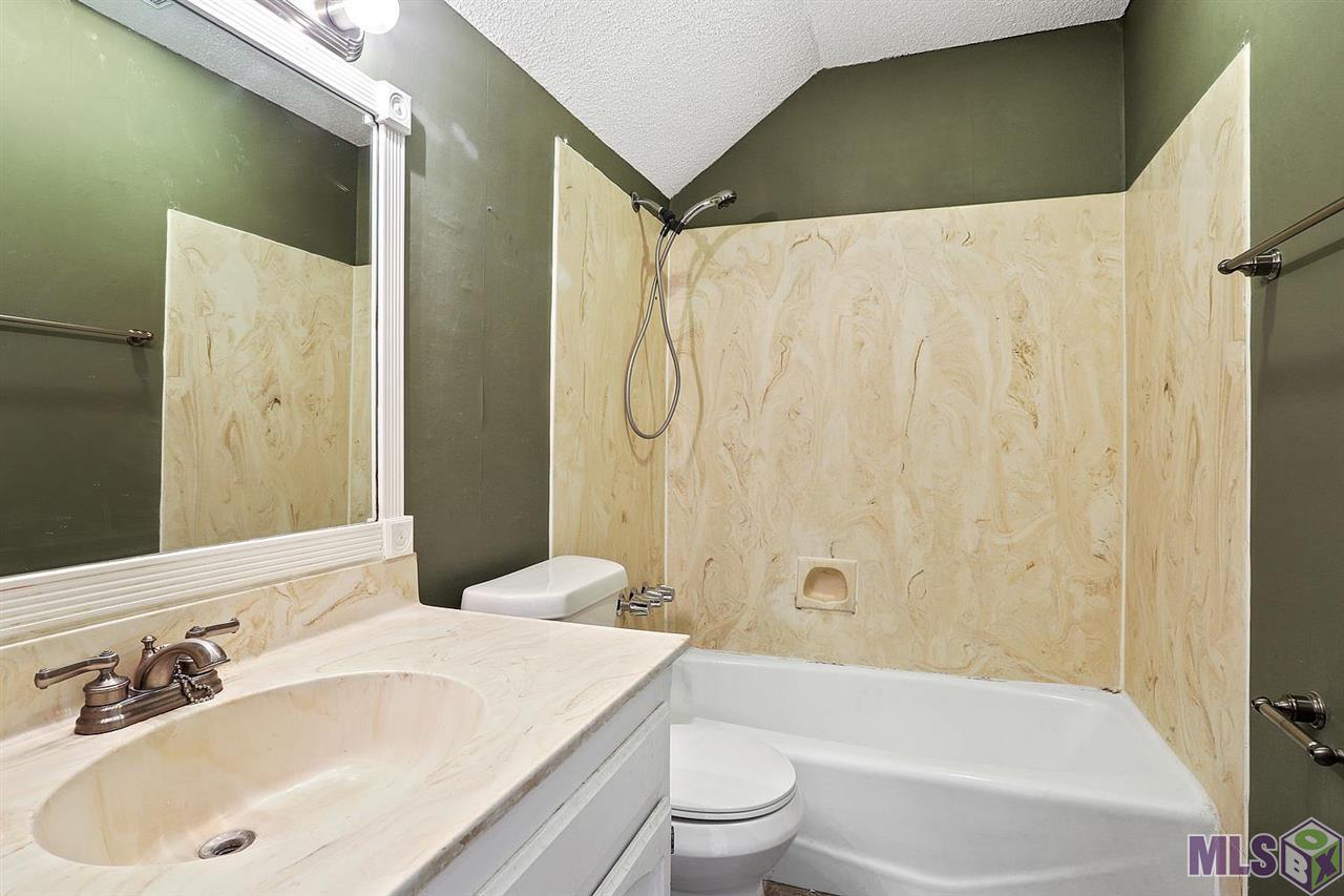 2070 Michel Delving Road Baton Rouge, LA 70810 - Photo 15 of 18