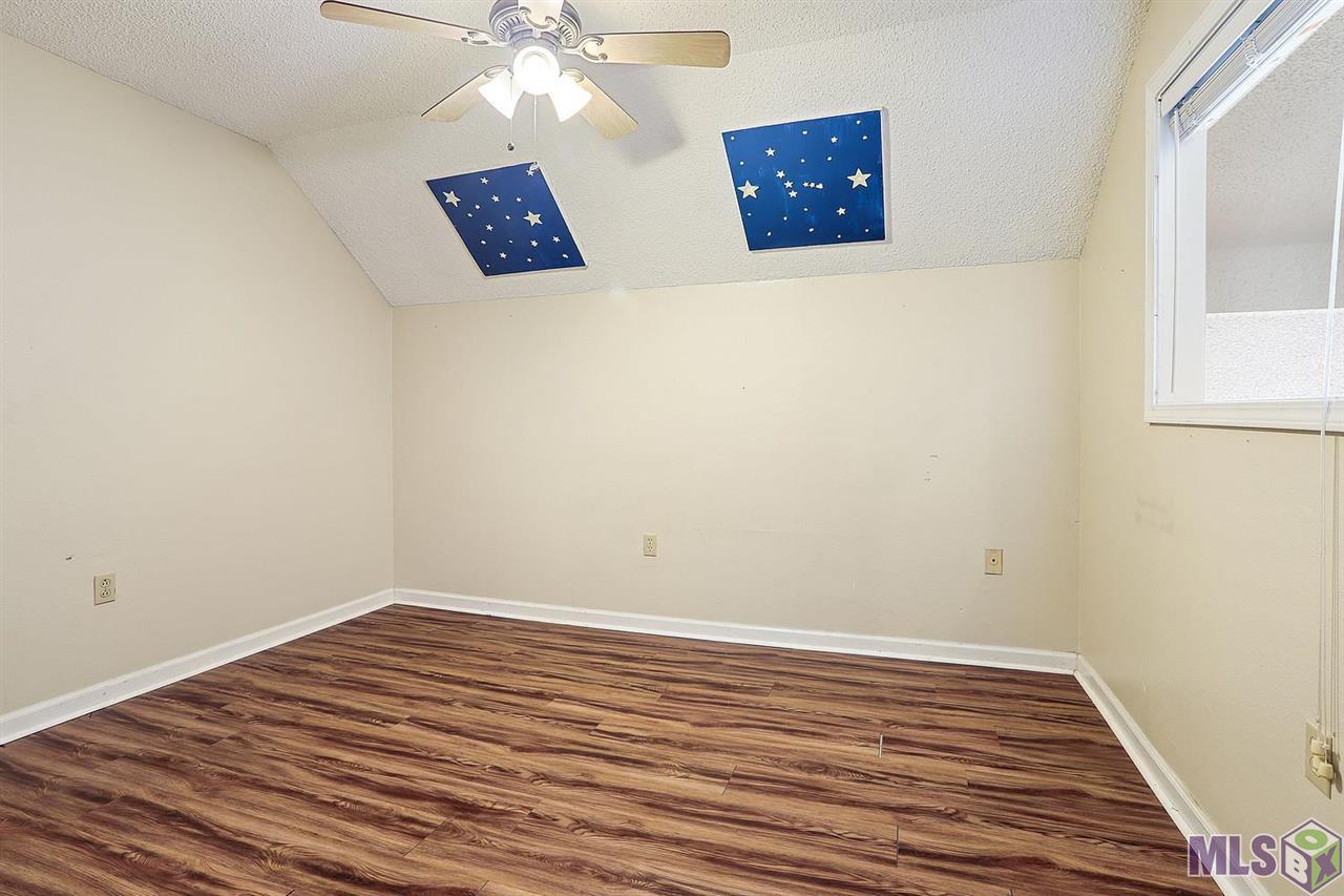 2070 Michel Delving Road Baton Rouge, LA 70810 - Photo 16 of 18 Bedroom 3 Upstairs