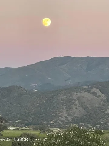 $6,300 | 724 North Refugio Road, Santa Ynez, CA 93460