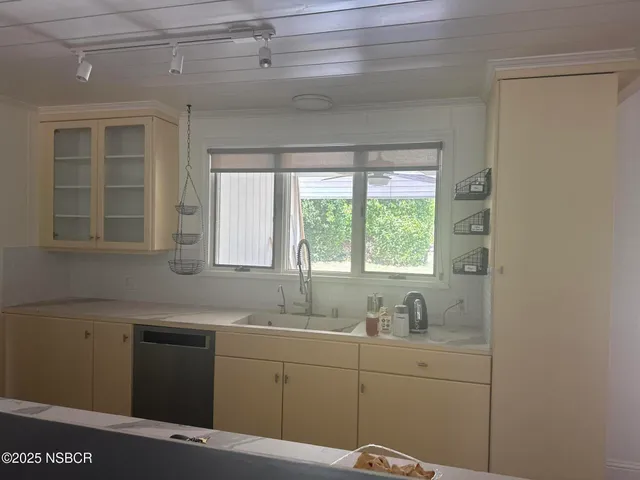 $7,000 | 724 North Refugio Road, Santa Ynez, CA 93460