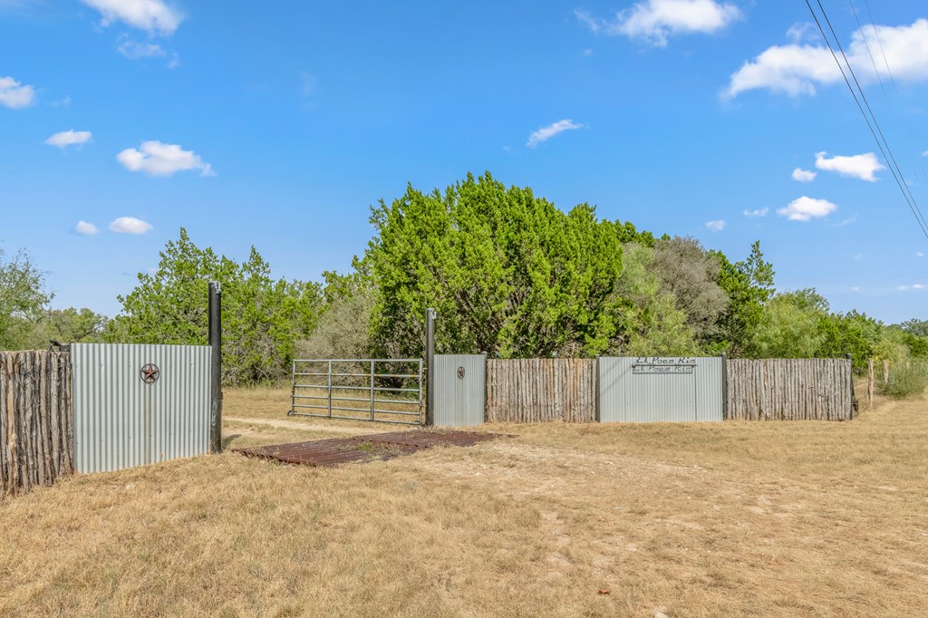 677 Kahn Drive Rio Frio, TX 78879 - Photo 20 of 32