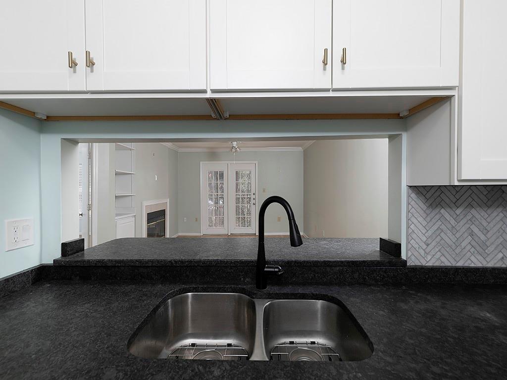 3655 Habersham Road Northeast, Unit 352 Atlanta, GA 30305 - Photo 10 of 22