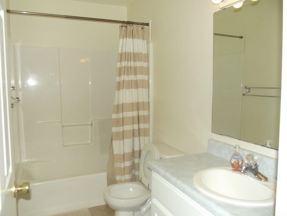 8206 Riverside Landing Way Navarre, FL 32566 - Photo 6 of 16 Gallery Image 6
