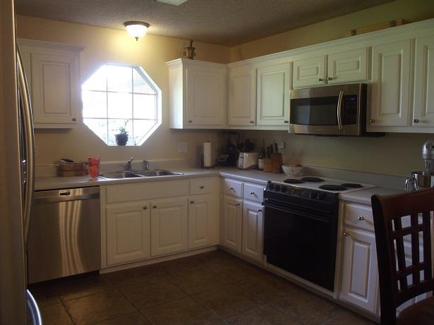 8206 Riverside Landing Way Navarre, FL 32566 - Photo 10 of 16 Gallery Image 10