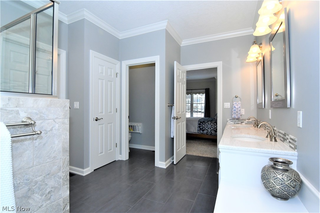 659 Sunridge Road Fairlawn, OH 44333 - Photo 15 of 35 Shower in master bath with dual shower heads and custom doors