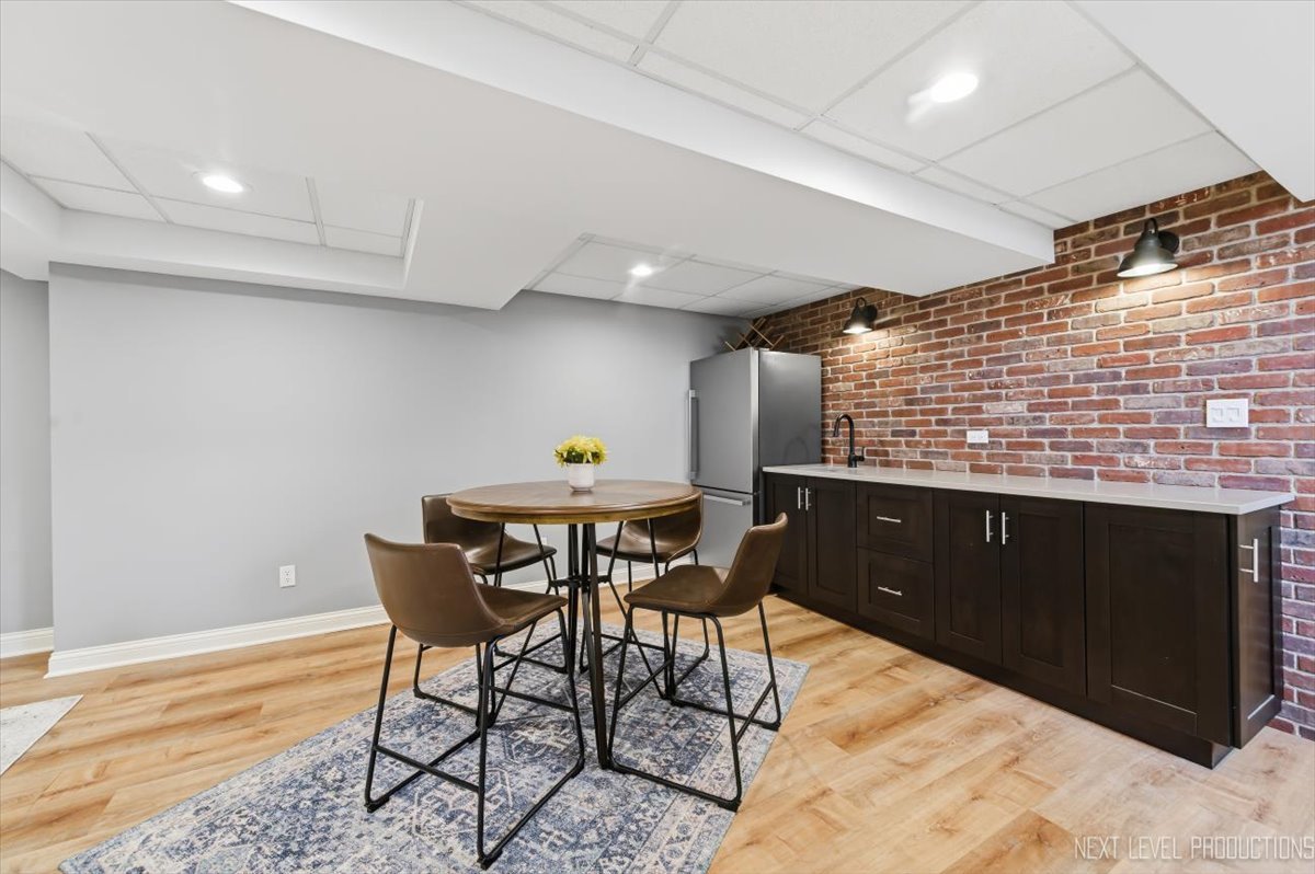 261 Main Street Oswego, IL 60543 - Photo 29 of 33