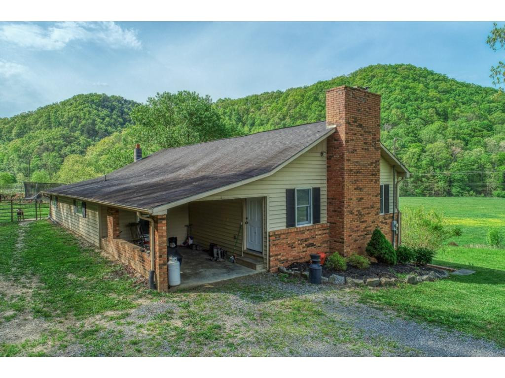 102 Price Road Rogersville, TN 37857 - Photo 7 of 33 Photo 7