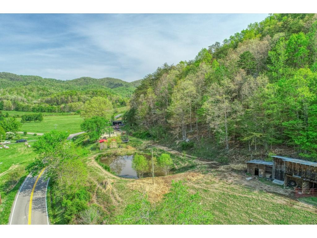 102 Price Road Rogersville, TN 37857 - Photo 9 of 33 Photo 9