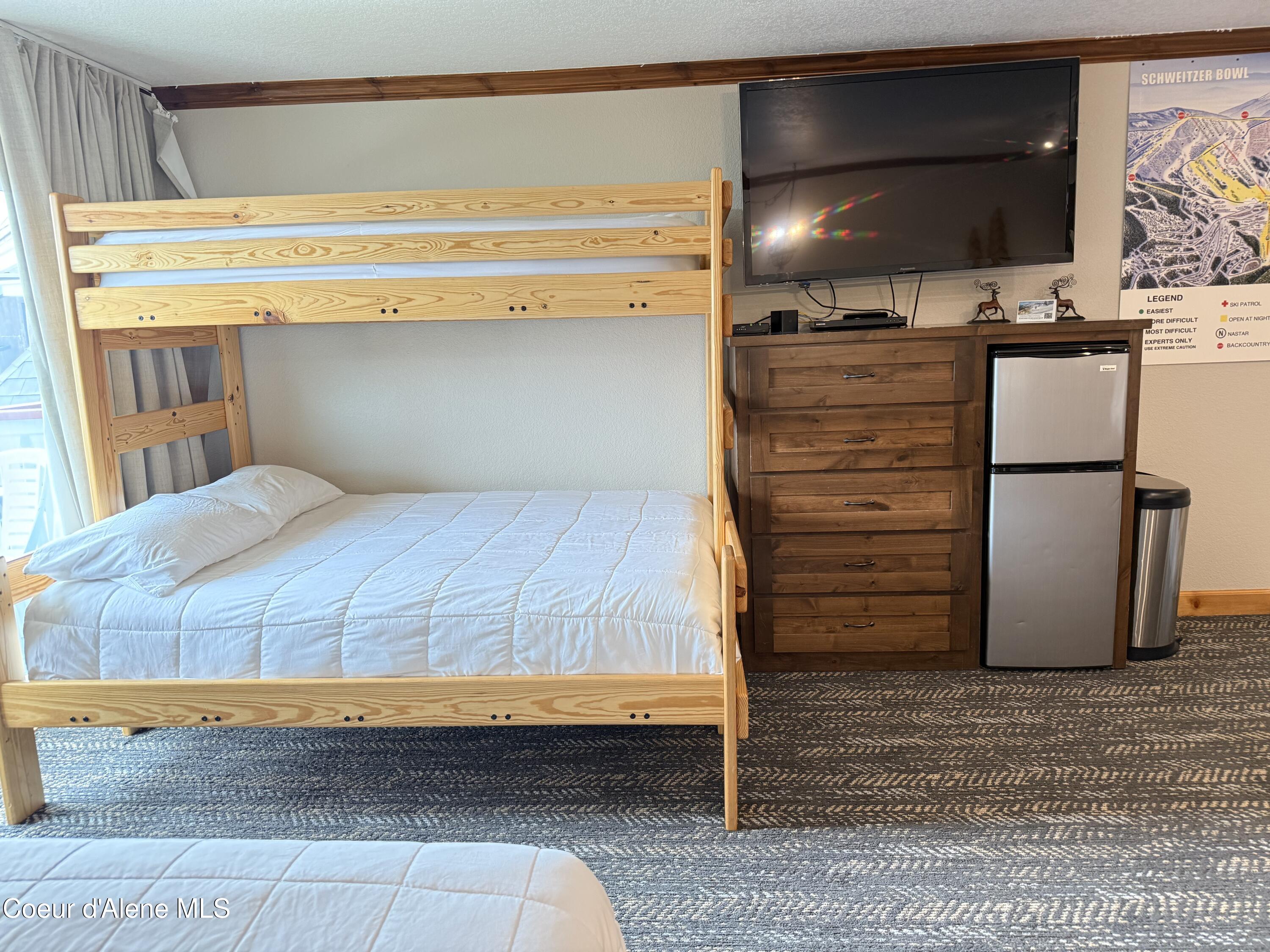 72 Great Escape Road, Unit 509/5111 Sandpoint, ID 83864 - Photo 12 of 42 4. Bunks