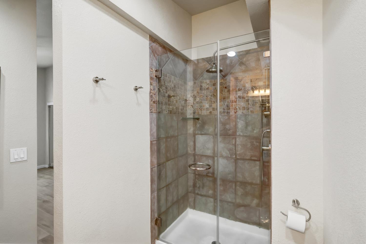 6932 Springmont Drive Elk Grove, CA 95758 - Photo 29 of 47